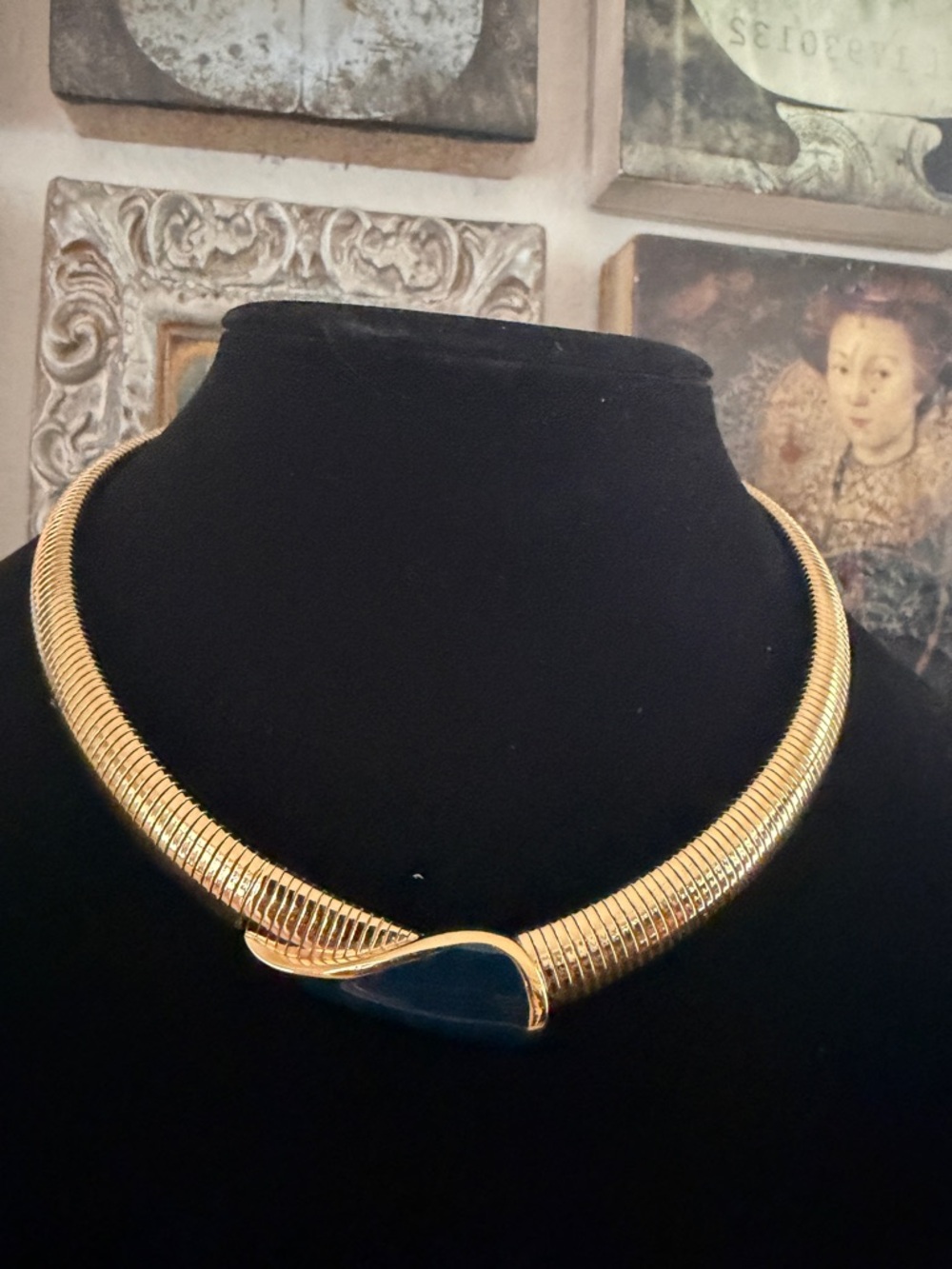 Vintage Monet Gold Tone Collar Necklace |‎ Bold Ribbed Omega Style Statement